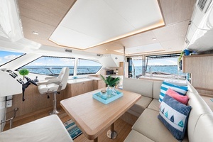 2021 Aquila 44 Yacht thumbnail 7
