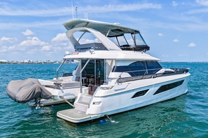 2021 44 Aquila MY Memories Not Dreams Starboard Profile 