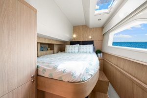 2021 44 Aquila MY Memories Not Dreams Guest Stateroom 