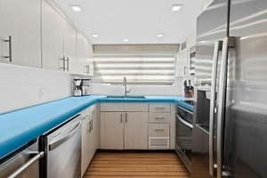 1989 Hatteras Motor Yacht thumbnail 7