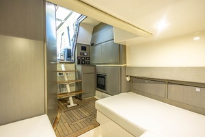 52FT (15.85M) GULF CROSSER