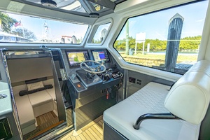 52FT (15.85M) GULF CROSSER