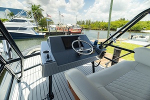 52FT (15.85M) GULF CROSSER