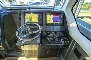 52FT (15.85M) GULF CROSSER