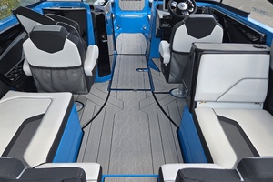 Photo 6028253 for 2022 Yamaha Boats 255XD  