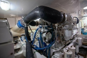 2007 Viking 52 Convertible thumbnail 35