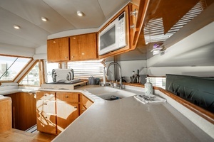 2004 Navigator 5700 Rival Pilothouse thumbnail 21