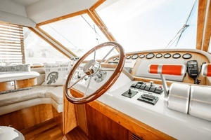 2004 Navigator 5700 Rival Pilothouse thumbnail 27