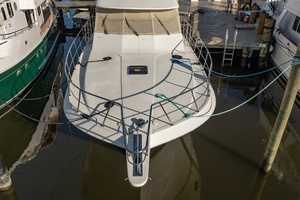 2004 Navigator 5700 Rival Pilothouse thumbnail 2