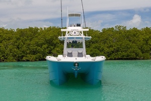 2023 Invincible 37 Catamaran thumbnail 5