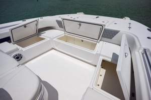 2023 Invincible 37 Catamaran thumbnail 14