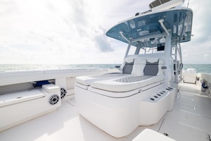 37FT (11.28M) INVINCIBLE