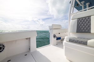 37FT (11.28M) INVINCIBLE