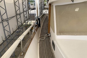 43ft Albin Yacht For Sale