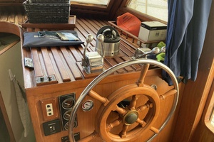 43ft Albin Yacht For Sale