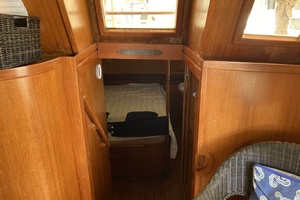 43ft Albin Yacht For Sale