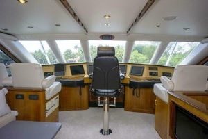 2005 Sea Force IX Enclosed Flybridge thumbnail 51