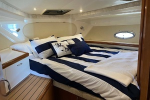 High Cotton 35ft Carver Yacht For Sale