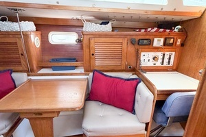 1996 Catalina 36 Mk II thumbnail 28