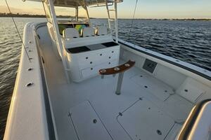 2019 Yellowfin 42 Offshore thumbnail 14