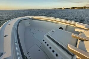 2019 Yellowfin 42 Offshore thumbnail 17