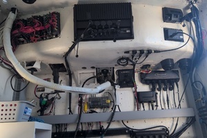 1995 Ocean Master 34 thumbnail 30