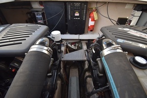 2004 Sea Ray 390 Sundancer thumbnail 42