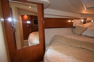 2004 Sea Ray 390 Sundancer thumbnail 32