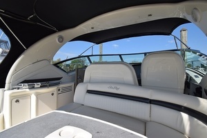 2004 Sea Ray 390 Sundancer thumbnail 14
