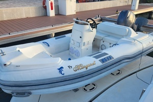 2006 Altima Motor Yacht thumbnail 5