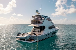 2015 Riviera 53 Enclosed Bridge thumbnail 12