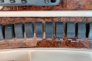 R Sea Cat 42ft Sea Ray Yacht For Sale