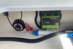 Photo 6030466 for 2013 Hurricane SunDeck 2400 OB  