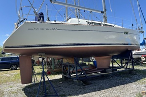 Aria 36ft Jeanneau Yacht For Sale