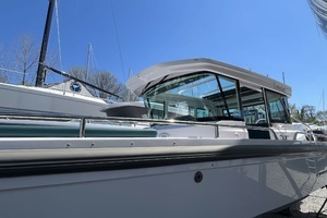 2023 Axopar 28 CABIN thumbnail 7