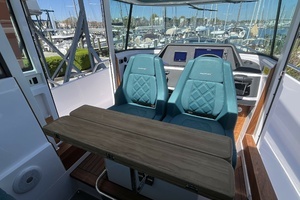 2023 Axopar 28 CABIN thumbnail 40