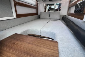 2023 Axopar 28 CABIN thumbnail 42