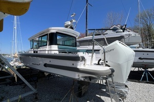 2023 Axopar 28 CABIN thumbnail 11