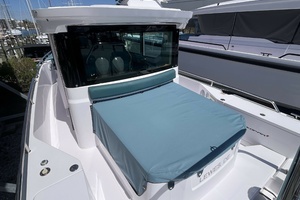 2023 Axopar 28 CABIN thumbnail 15