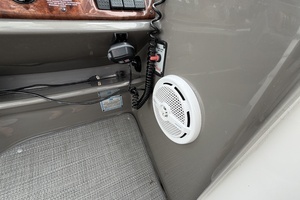 2013 Rinker 360 Express Cruiser thumbnail 33