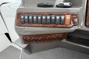 2013 Rinker 360 Express Cruiser thumbnail 34