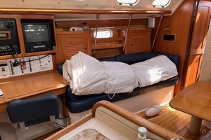 2002 Catalina 400 mkII thumbnail 30