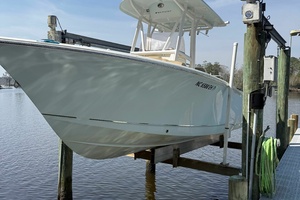 Photo 6030923 for 2018 Sea Hunt Ultra 234  
