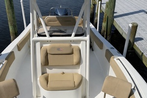 Photo 6030922 for 2018 Sea Hunt Ultra 234  