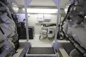 Viking 5- Lady S - Engine Room