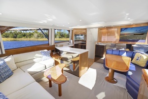 Viking 5- Lady S - Interior Salon