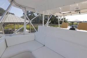 Viking 5- Lady S - Exterior Flybridge