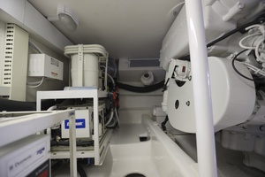 Viking 5- Lady S - Engine Room