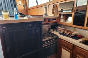 1987 Luhrs Convertible thumbnail 14