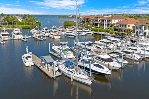 AVVENTURA Worth Avenue Yachts